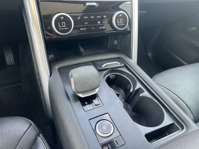 2024 Land Rover Discovery S