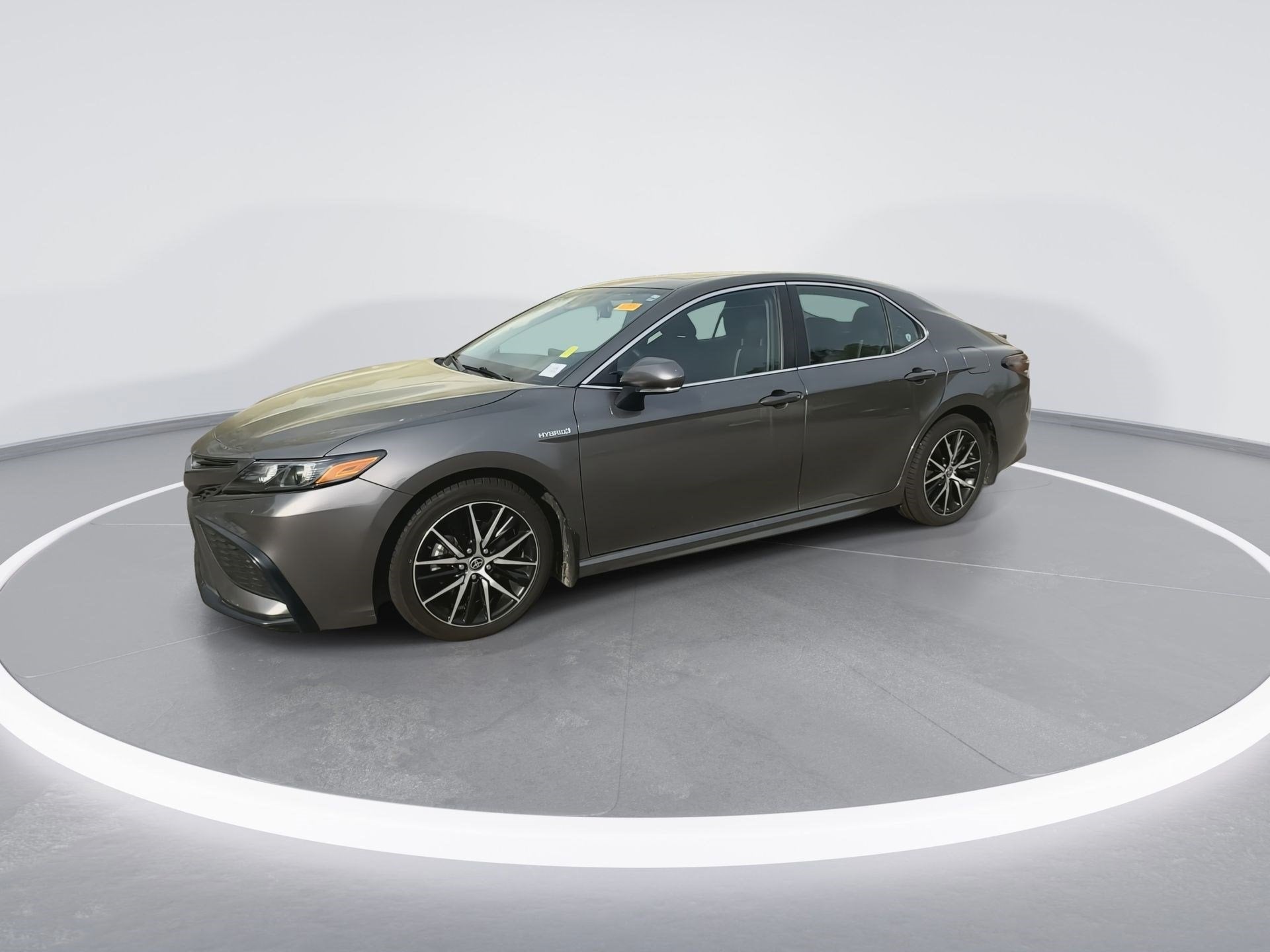 2021 Toyota Camry Hybrid SE