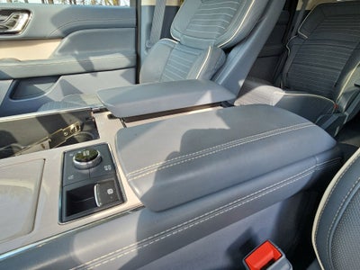 2022 Lincoln Navigator L Black Label