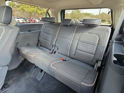 2022 Lincoln Navigator L Black Label