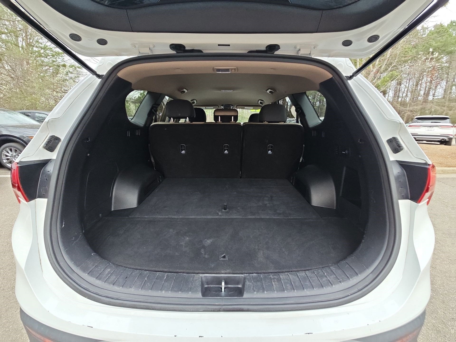 2022 Hyundai Santa Fe SE