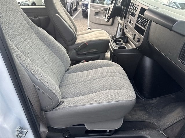 2024 Chevrolet Express Passenger LT