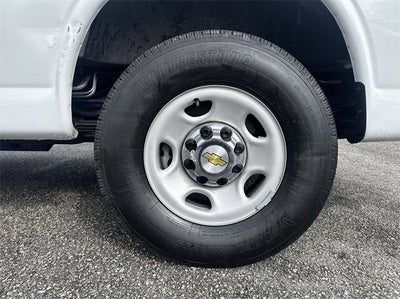 2024 Chevrolet Express Passenger LT