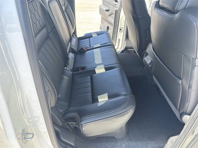 2024 Nissan Frontier SL