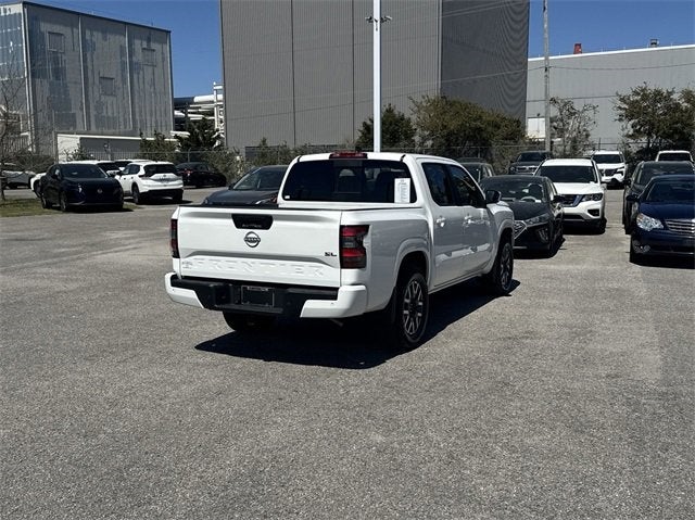 2024 Nissan Frontier SL