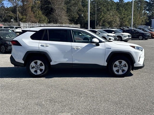 2020 Toyota RAV4 Hybrid XLE
