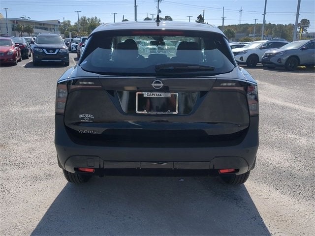 2025 Nissan Kicks S