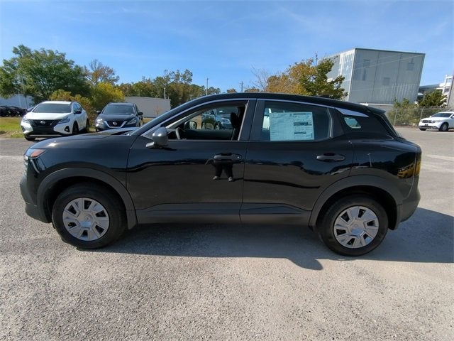 2025 Nissan Kicks S