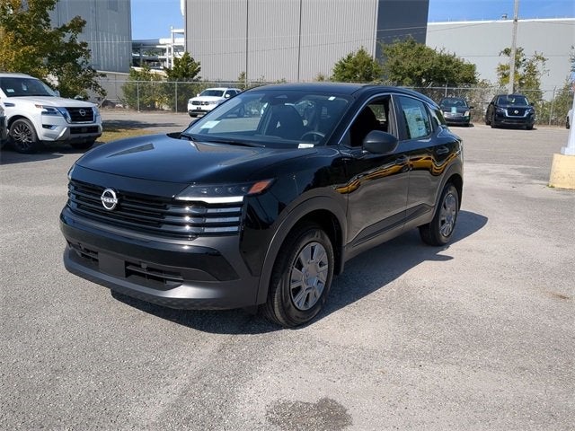 2025 Nissan Kicks S