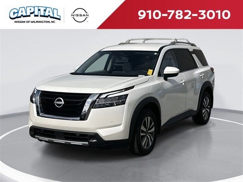2024 Nissan Pathfinder SL