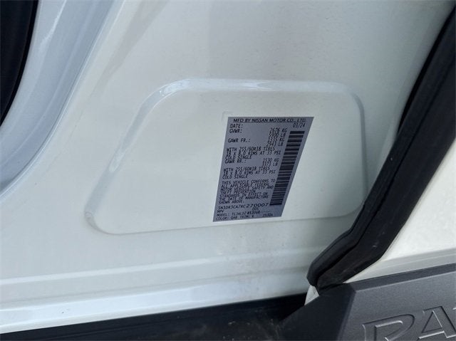 2024 Nissan Pathfinder SL