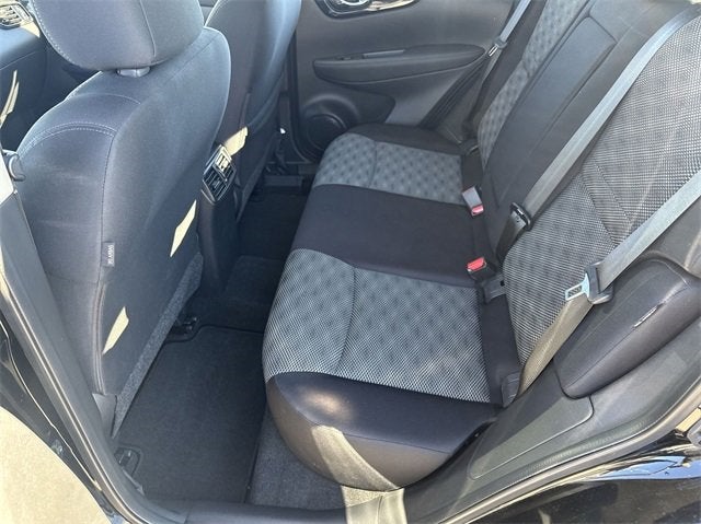 2021 Nissan Rogue Sport SV