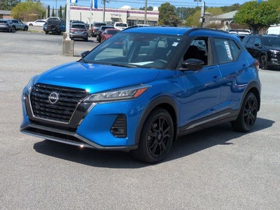 2023 Nissan Kicks SR