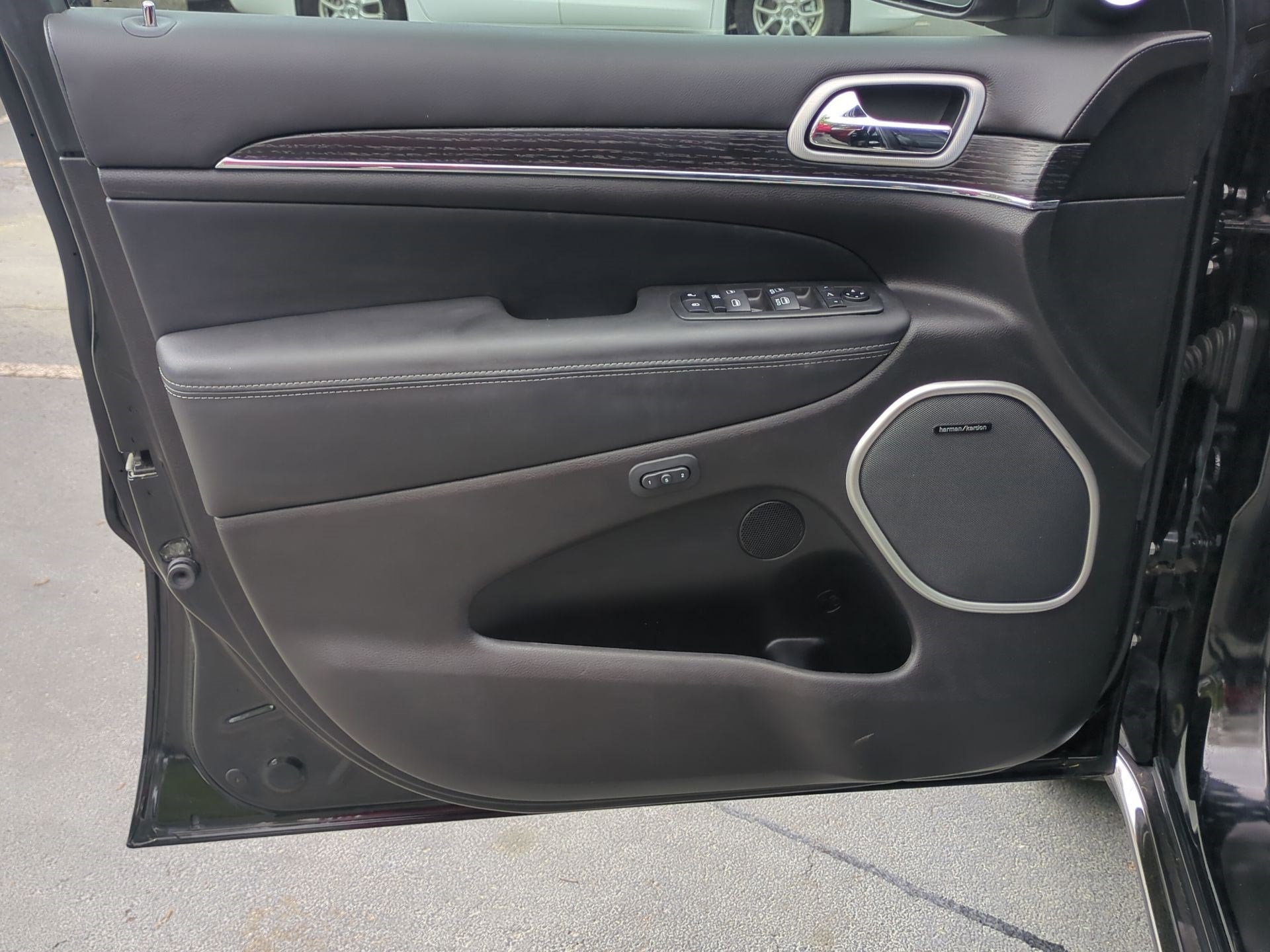 2019 Jeep Grand Cherokee Summit