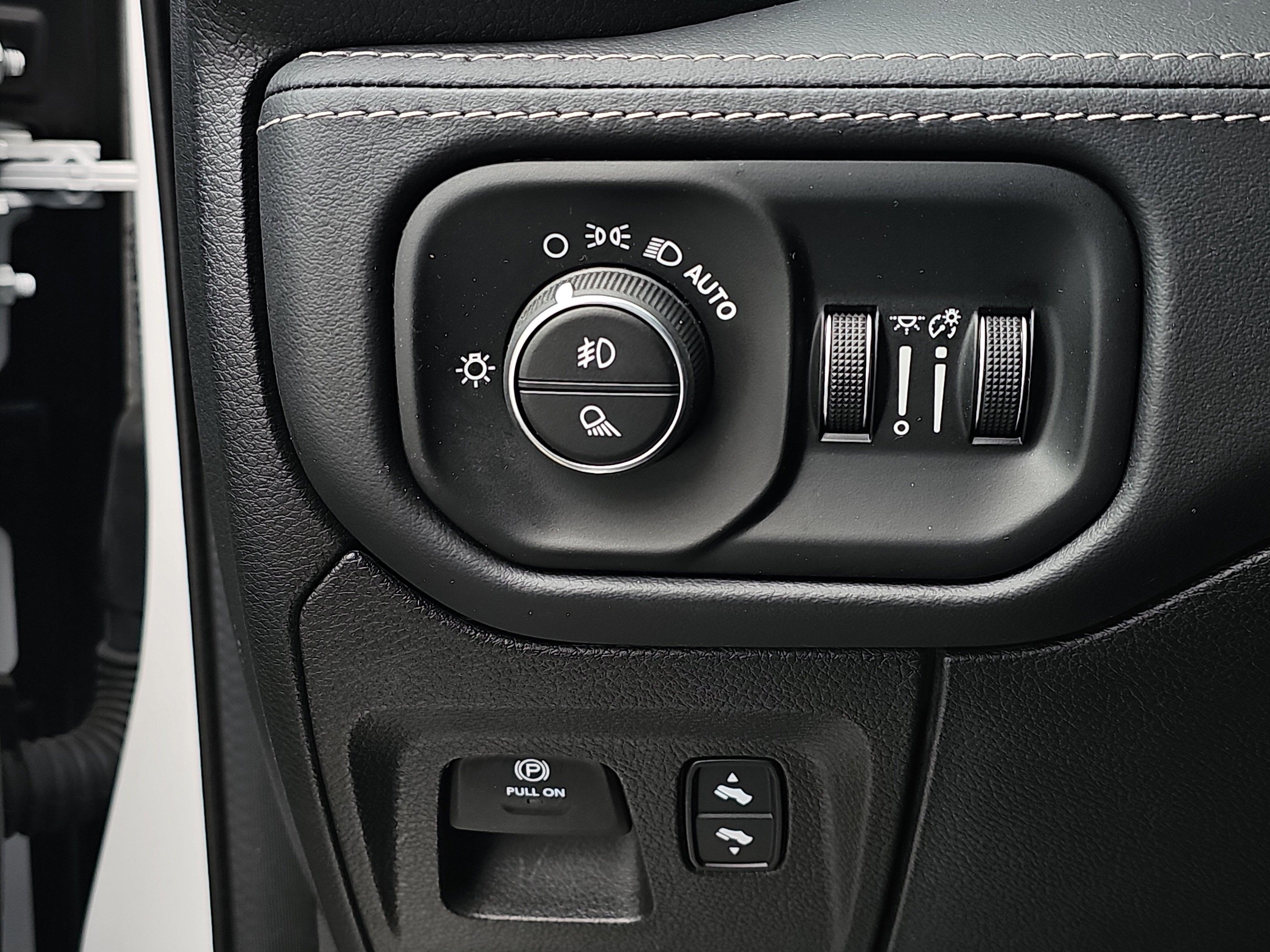 2023 RAM 1500 Limited