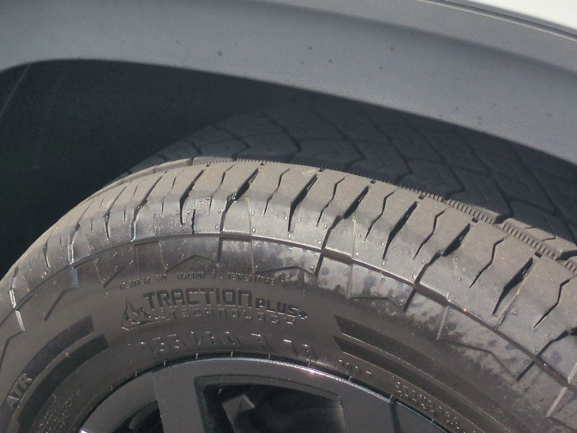 2024 Volkswagen Atlas 2.0T Peak Edition SEL