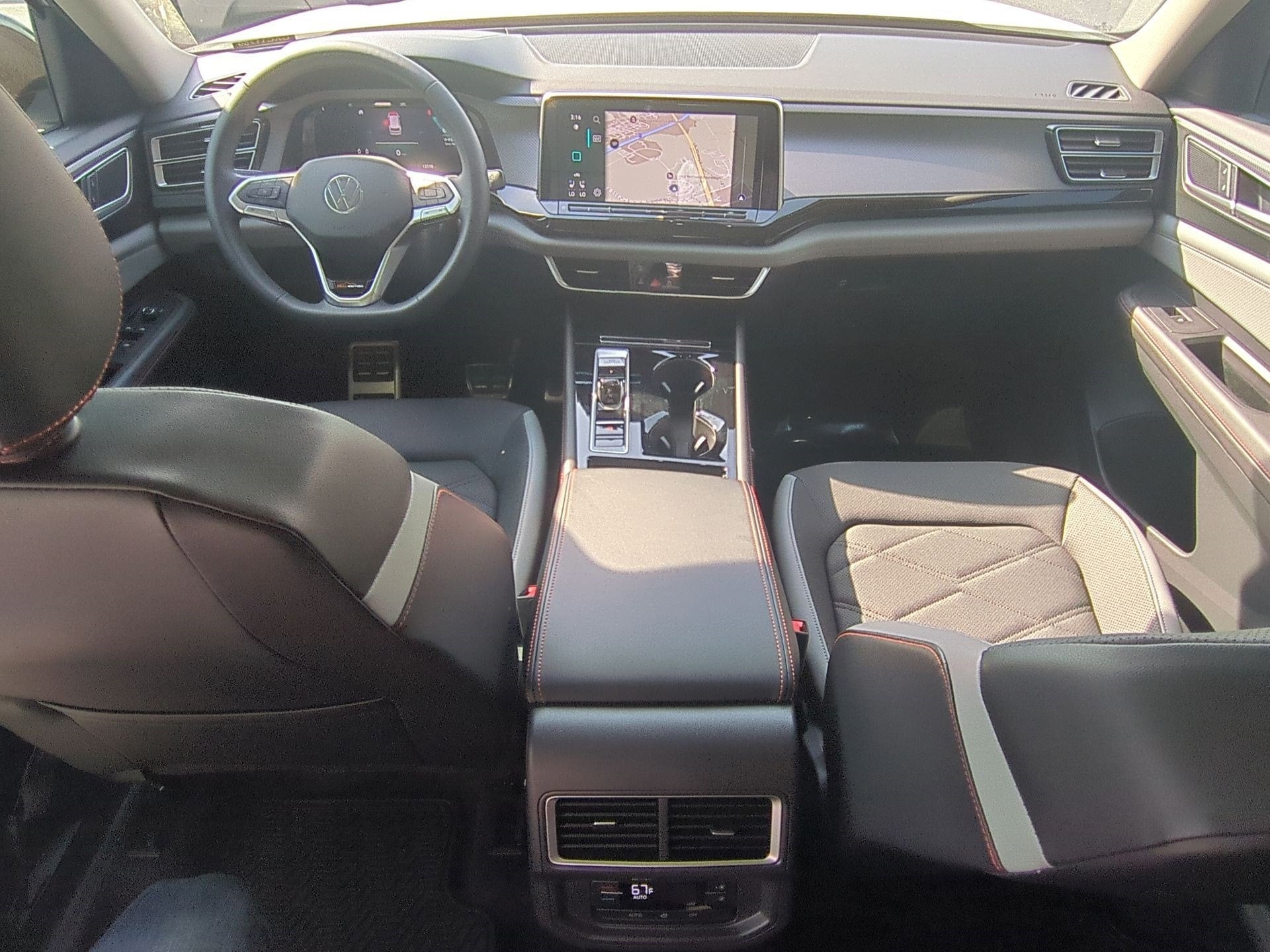 2024 Volkswagen Atlas 2.0T Peak Edition SEL