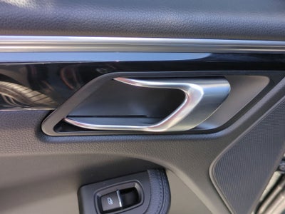 2021 Porsche Macan S