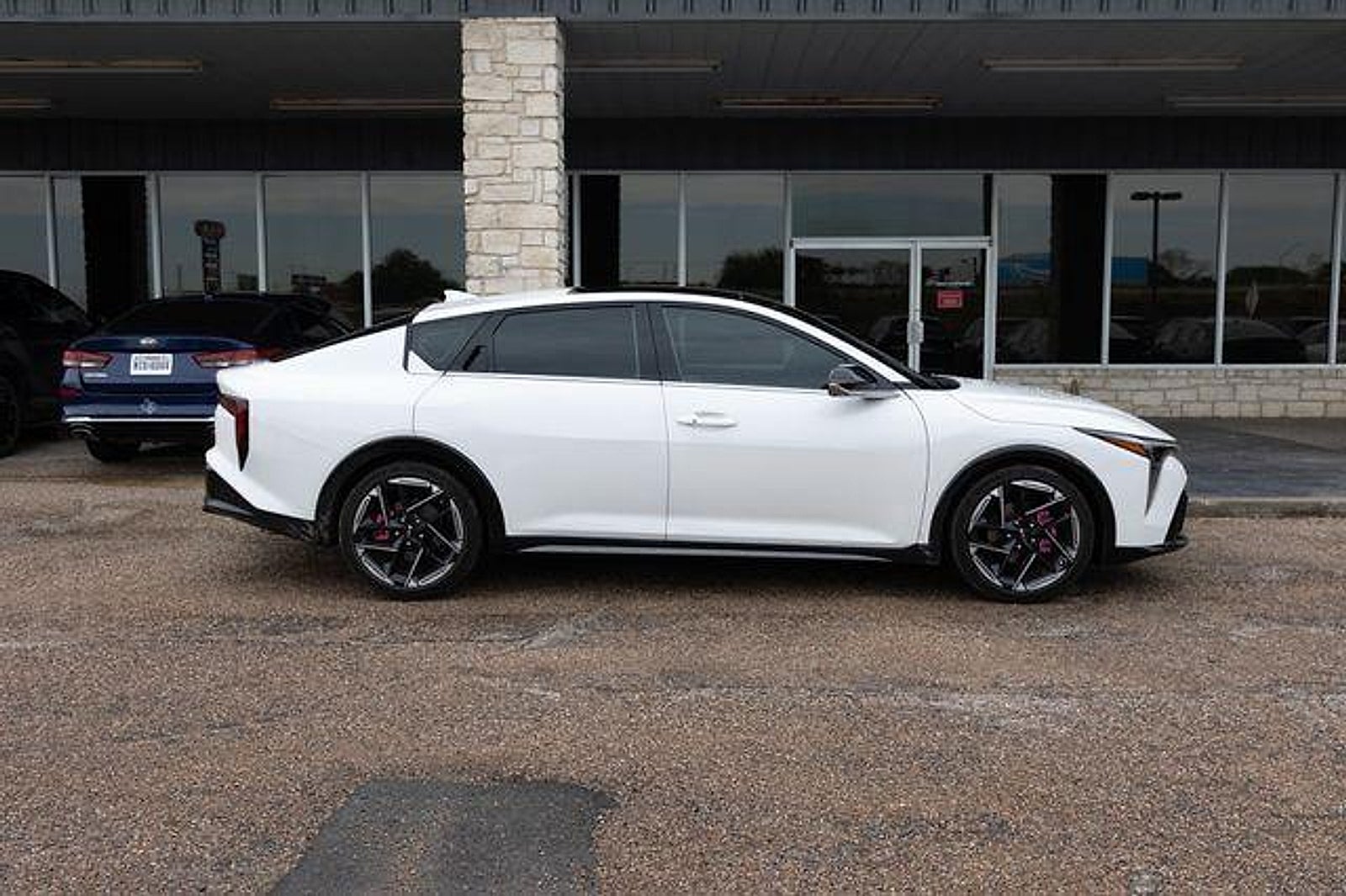 2025 Kia K4 GT-Line