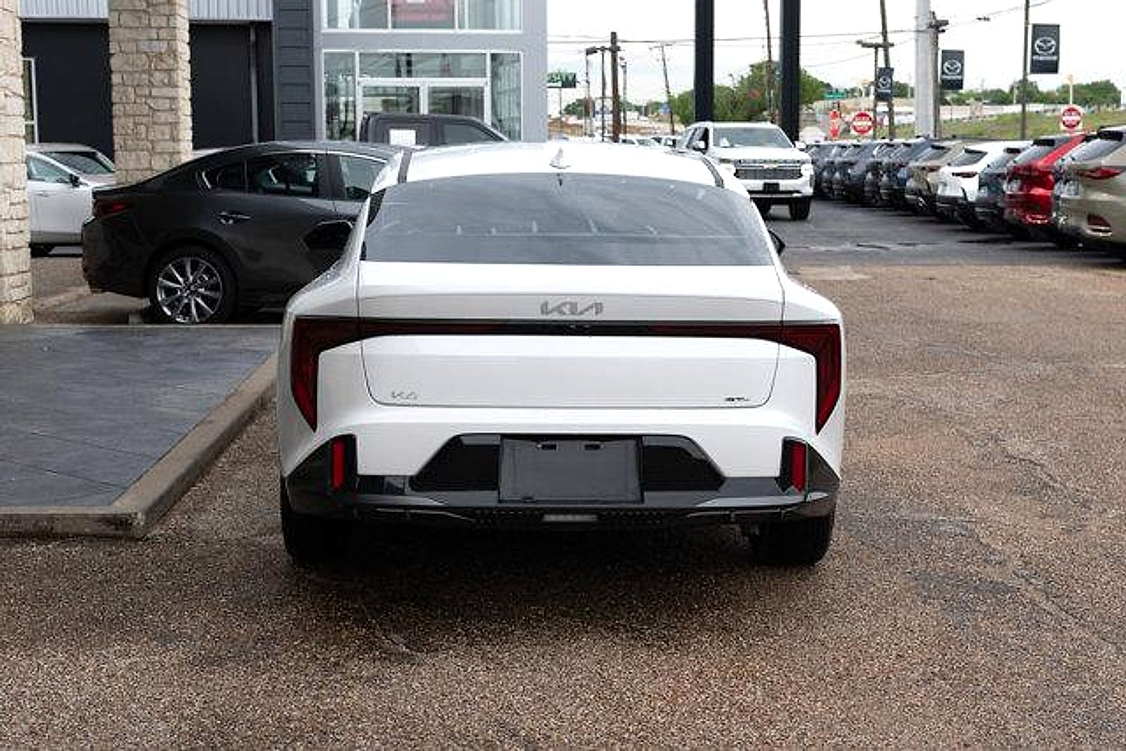 2025 Kia K4 GT-Line