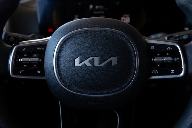 2025 Kia Sorento LX