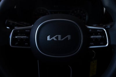 2022 Kia Sorento LX
