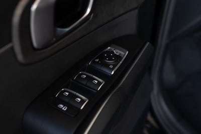 2025 Kia Sorento X-Line EX