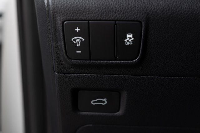 2025 Kia K5 EX