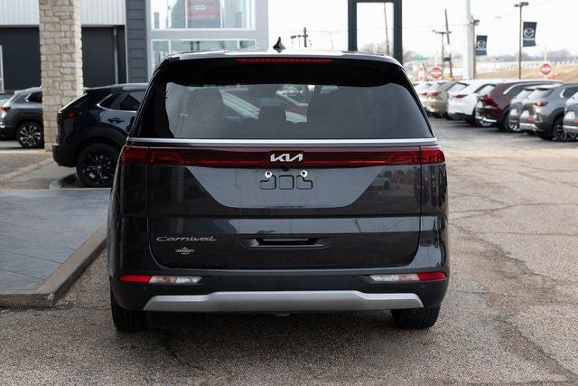 2022 Kia Carnival LXS