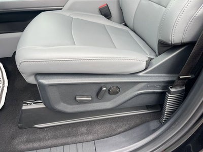 2025 Ford F-150 Lightning Flash™