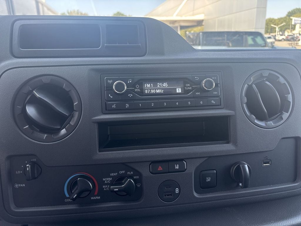 2024 Ford E-350SD Base Cutaway