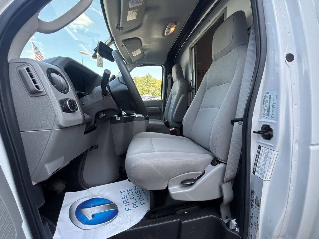 2024 Ford E-350SD Base Cutaway