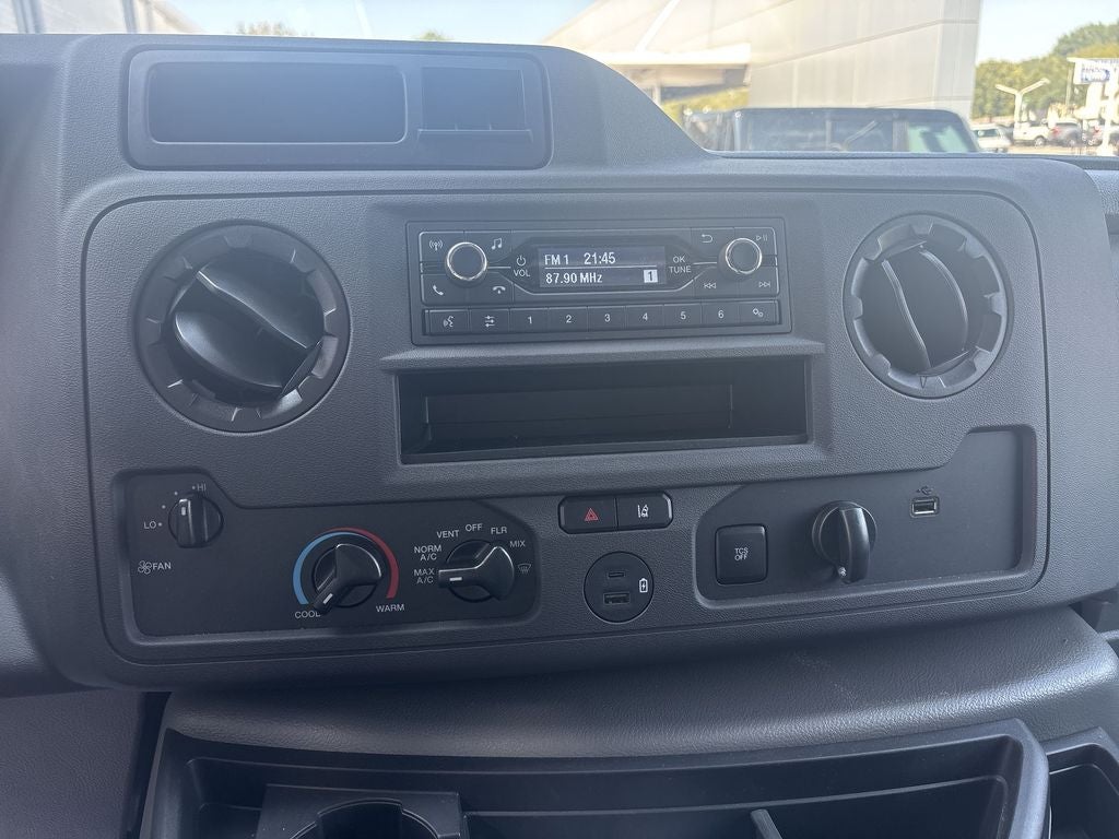 2024 Ford E-350SD Base Cutaway