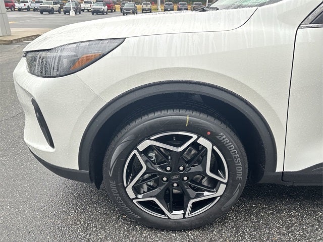 2026 Ford Escape Hybrid Platinum