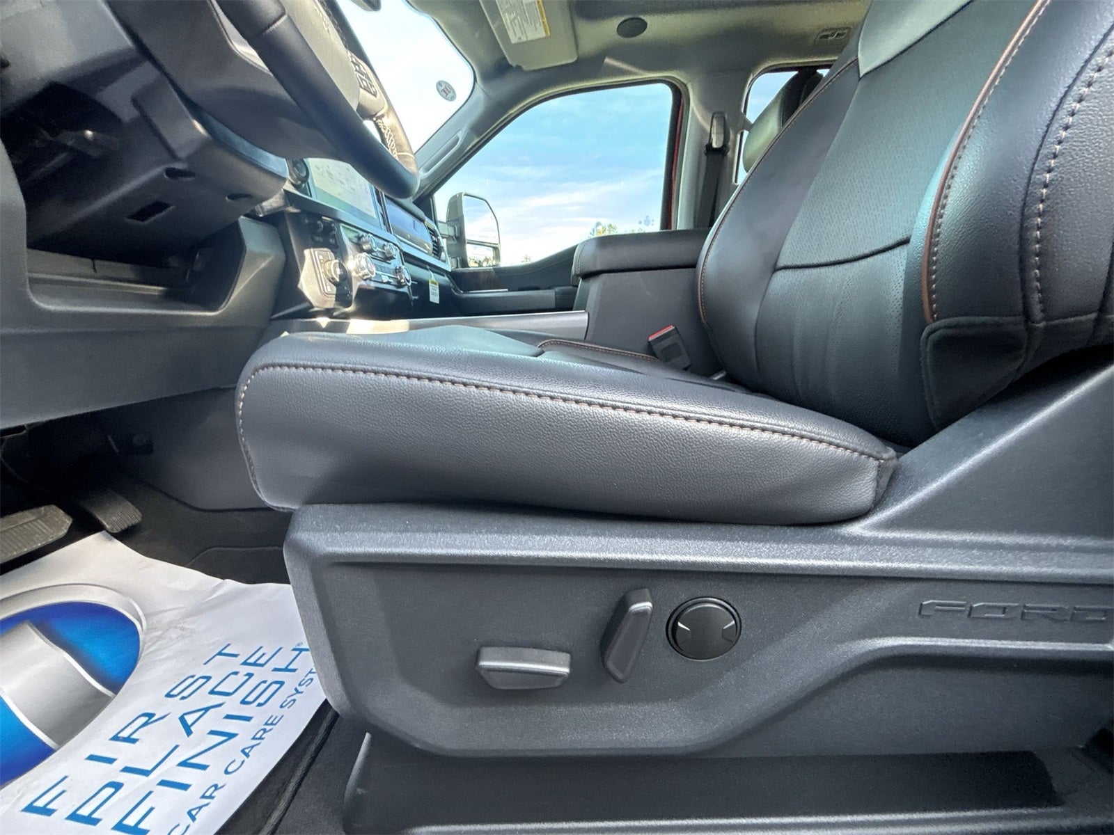 2025 Ford F-250SD Lariat