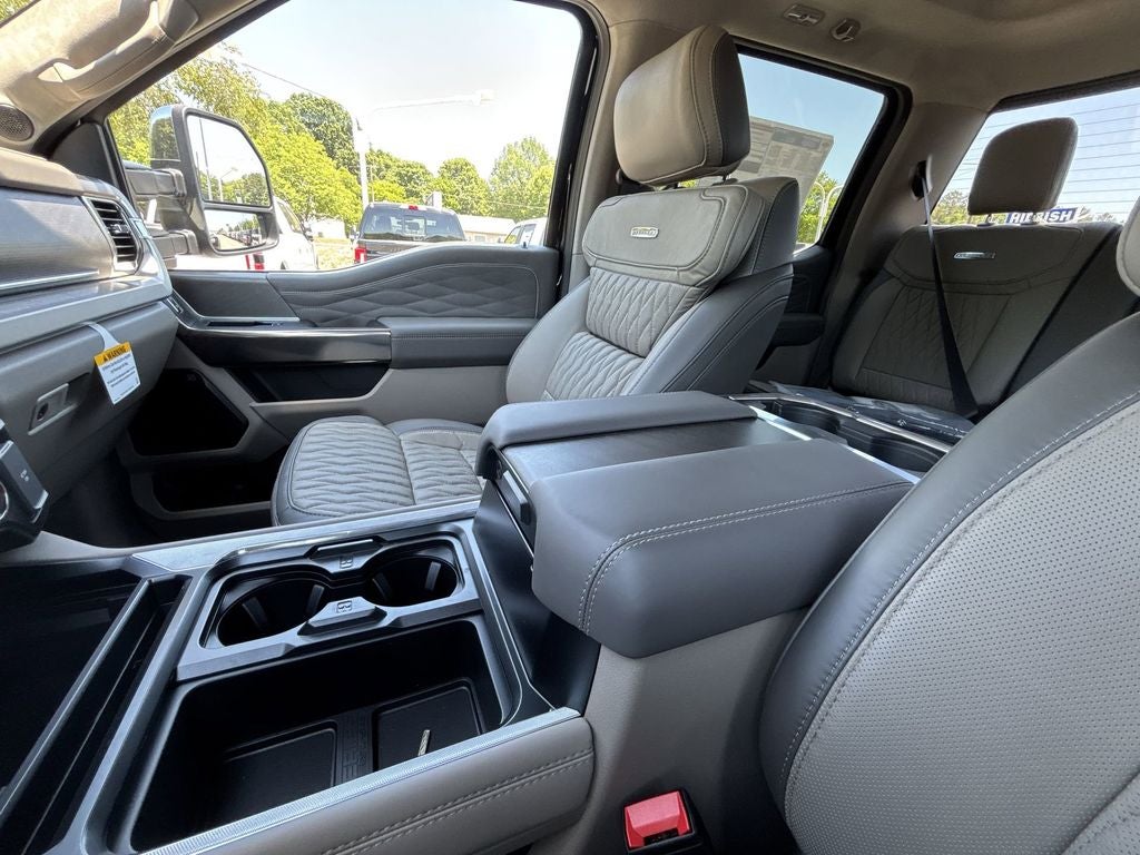 2026 Ford F-350SD Platinum DRW