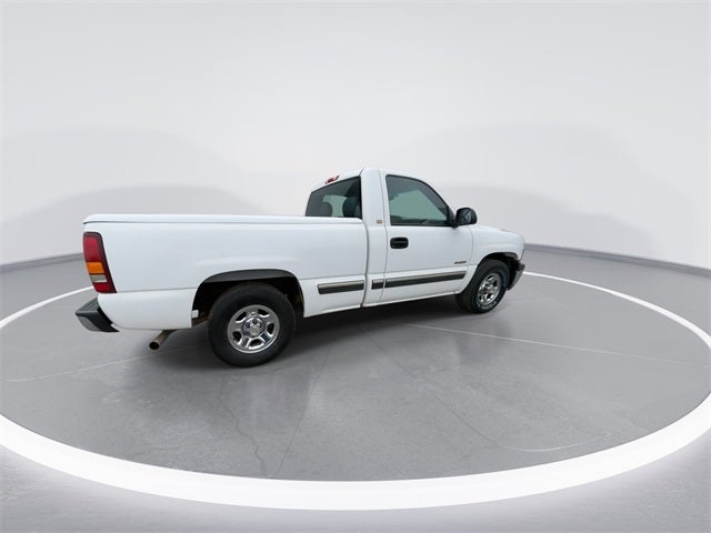 2002 Chevrolet Silverado 1500 Base