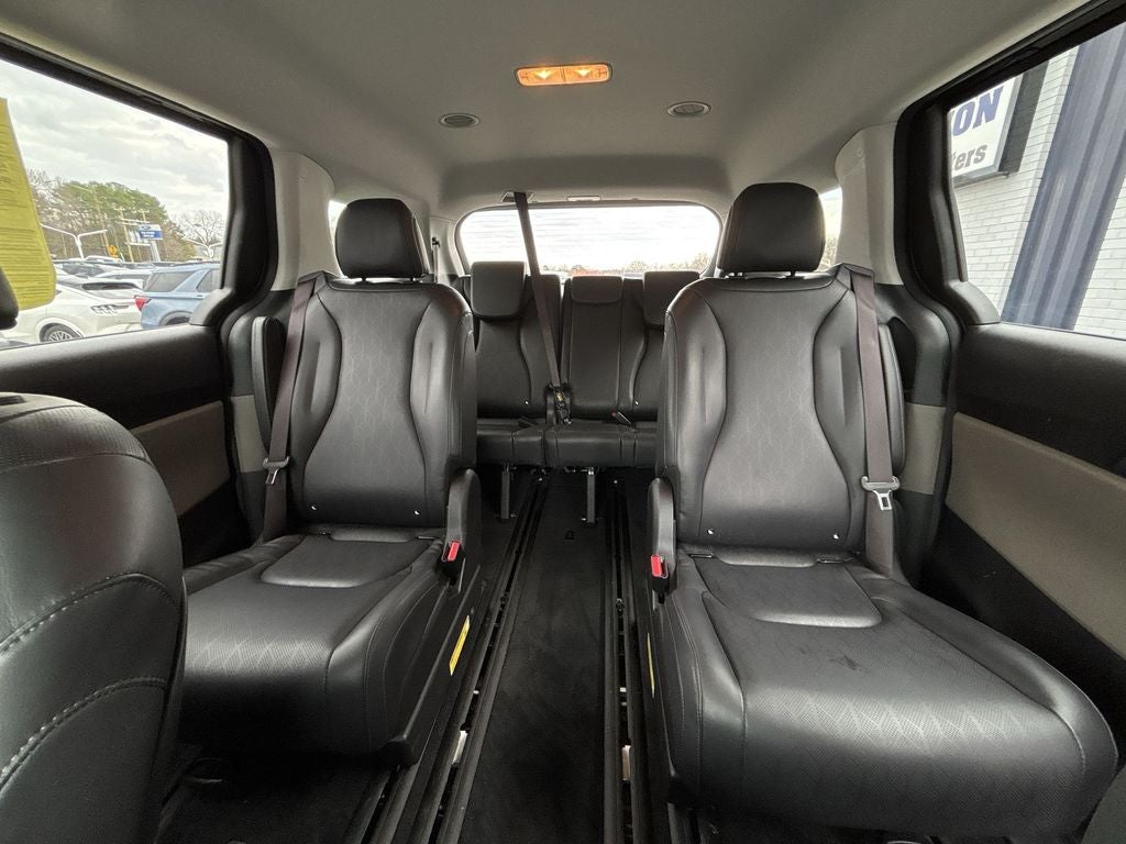 2025 Kia Carnival LXS