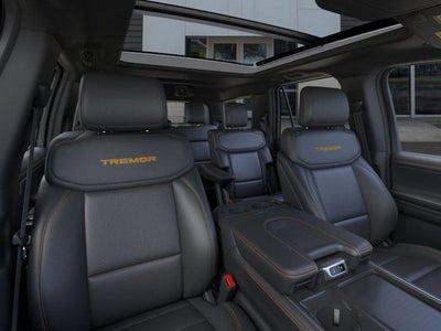 2025 Ford EXPEDITION Tremor