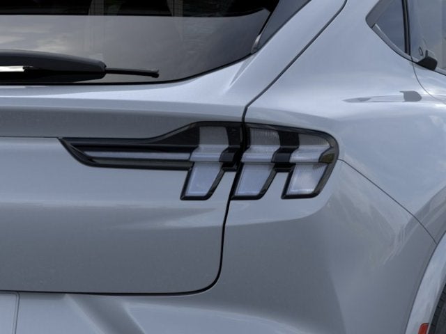 2026 Ford MUSTANG MACHE Premium