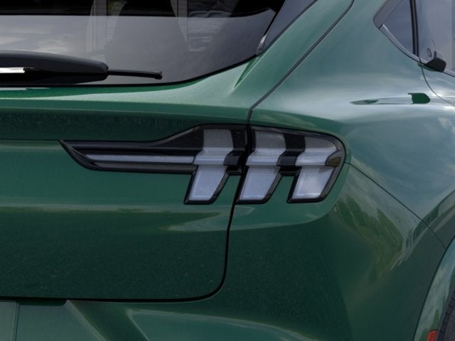 2026 Ford MUSTANG MACHE Premium