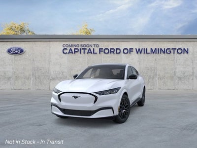 2026 Ford MUSTANG MACHE Premium