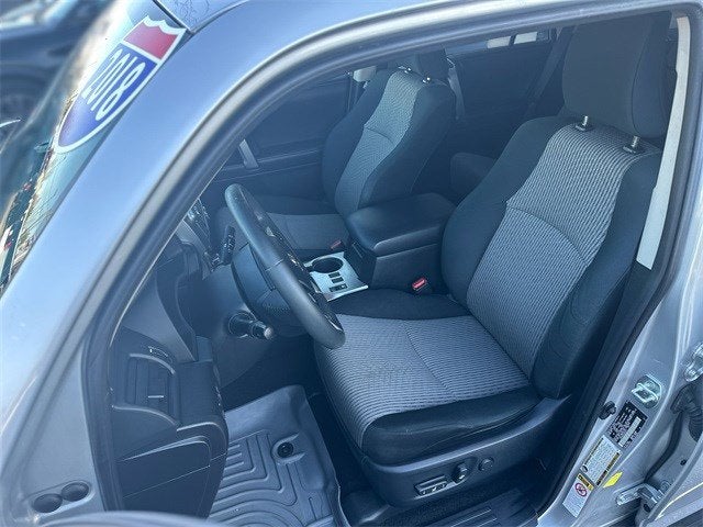 2018 Toyota 4 RUNNER SR5