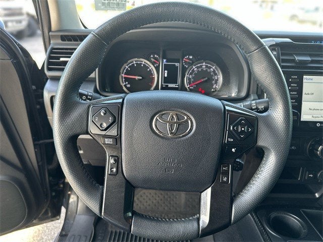 2021 Toyota 4 RUNNER Venture