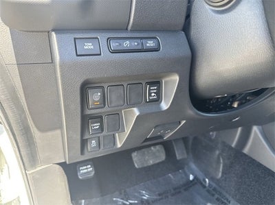 2024 Nissan Frontier SL