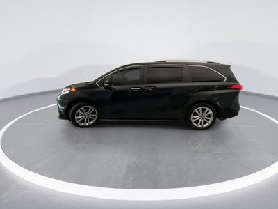 2023 Toyota Sienna Platinum 7 Passenger