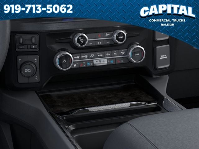 2025 Ford F-550SD LARIAT GOOSENECK Commercial