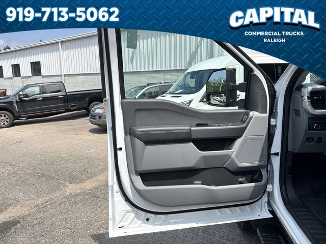 2025 Ford F-450SD XLT Commercial