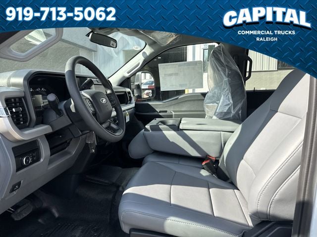 2025 Ford F-450SD GOOSENECK Commercial