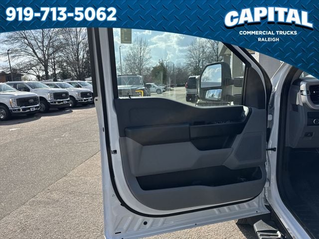 2025 Ford F-450SD GOOSENECK Commercial